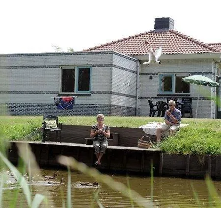 Hoorn Wellness 4 别墅