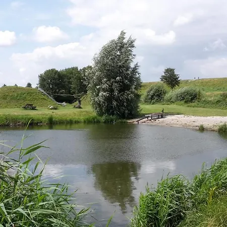 Hoorn Wellness 4 别墅